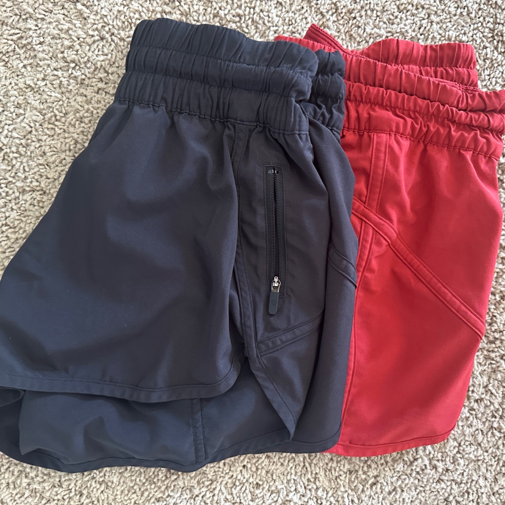 Lululemon shorts size 6